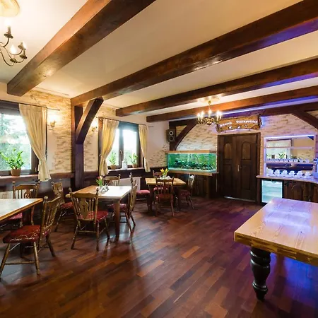 Dworek Staropolski Apart-hotel 2*