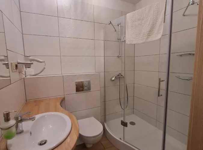 Hotel apartamentowy Dworek Staropolski