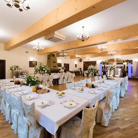 Apart Otel Dworek Staropolski Poznan