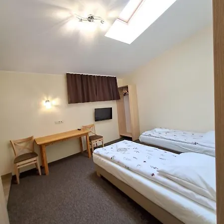 Dworek Staropolski Lägenhetshotell 2*