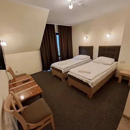 Dworek Staropolski Lägenhetshotell