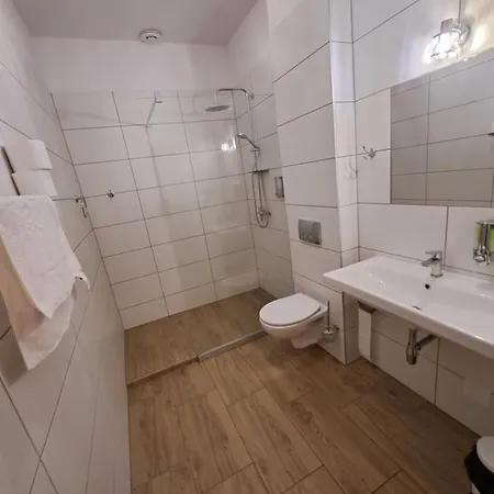 Dworek Staropolski