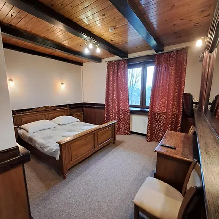 Dworek Staropolski Apart Otel