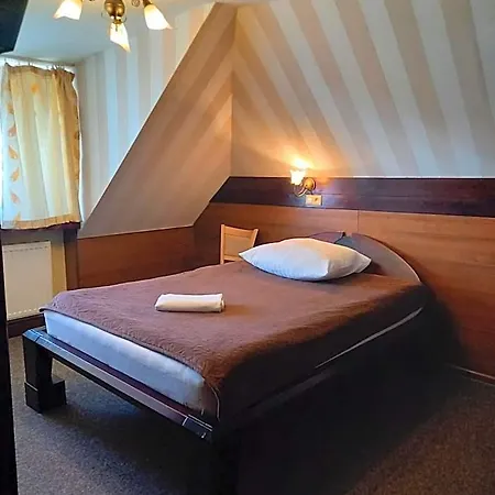 Dworek Staropolski Apart-hotel Poznań