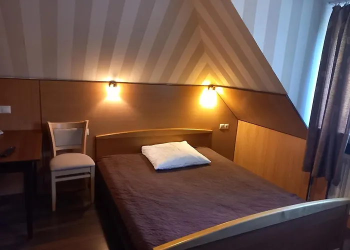 Dworek Staropolski Apart Otel