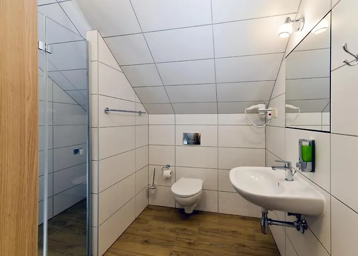 Apart Otel Dworek Staropolski 2*