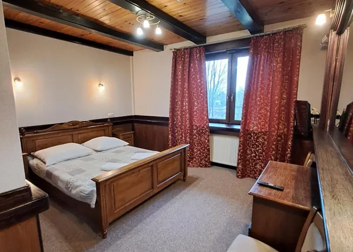 Dworek Staropolski Apart Otel