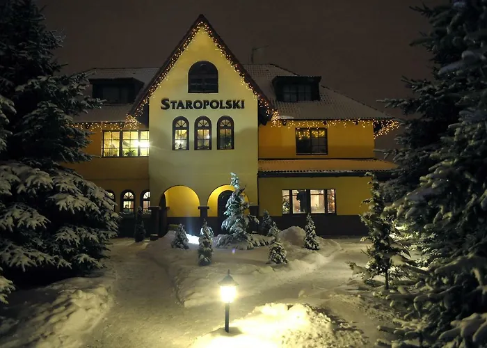 Dworek Staropolski 2*