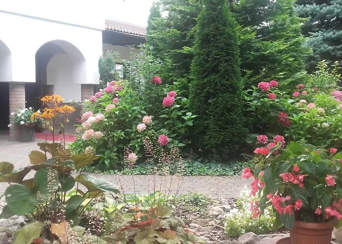 Apart Otel Dworek Staropolski