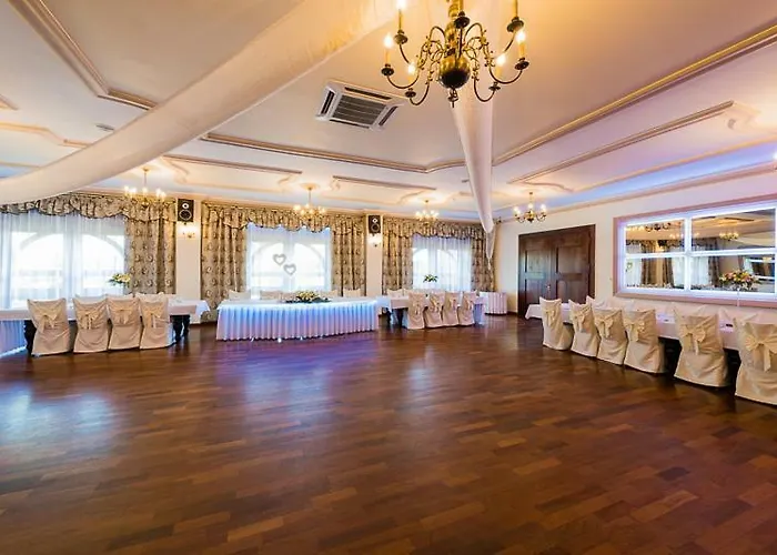 Dworek Staropolski 2* Познань